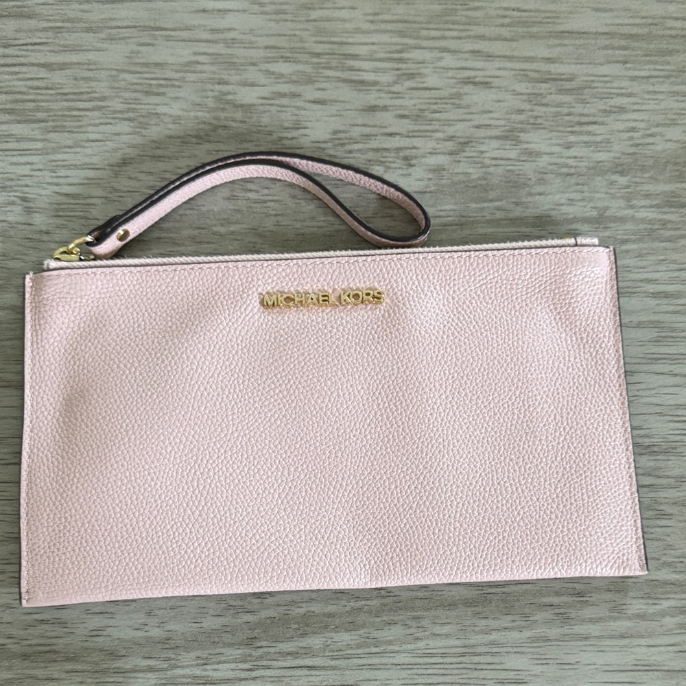 Michael Kors Blush Leather Wristlet